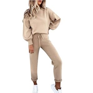 Two piece lounge set (NWOT)